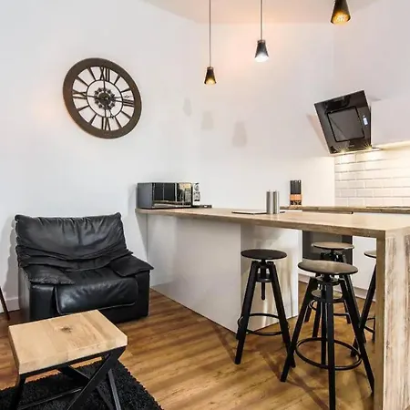 Apartment Dluga 10 *